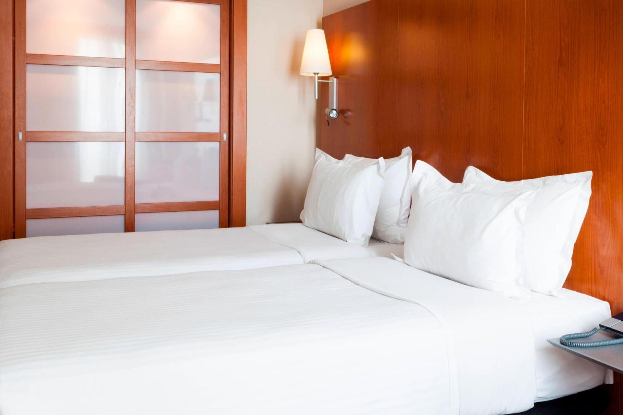 Ac Hotel Palencia By Marriott Экстерьер фото